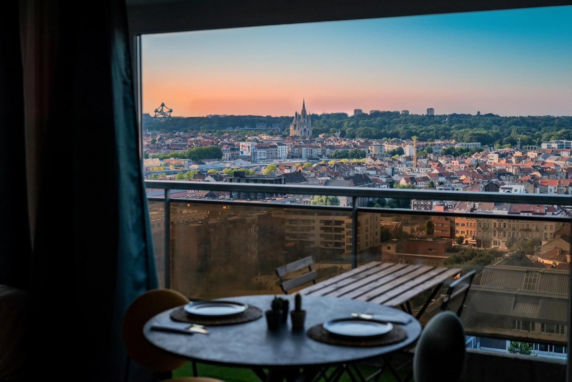 Studio Avec Vue Panoramique Et Parking Gratuit Брюссель Екстер'єр фото
